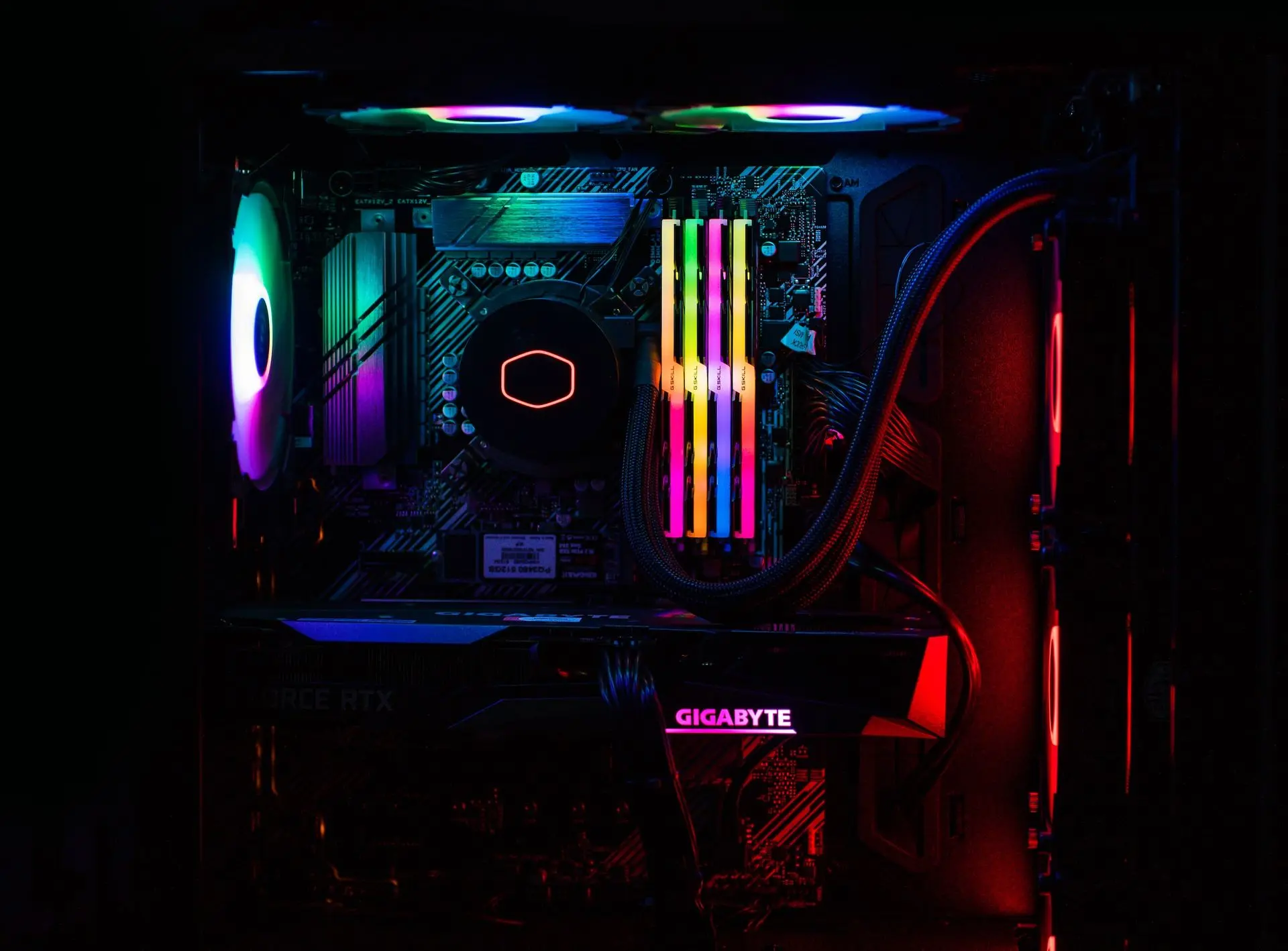 Montage PC sur mesure NGXE : configuration de PC gamer, bureautique ou créateur à Lespinasse